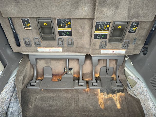 Used 2017 Toyota Sienna XLE Premium FWD image 31