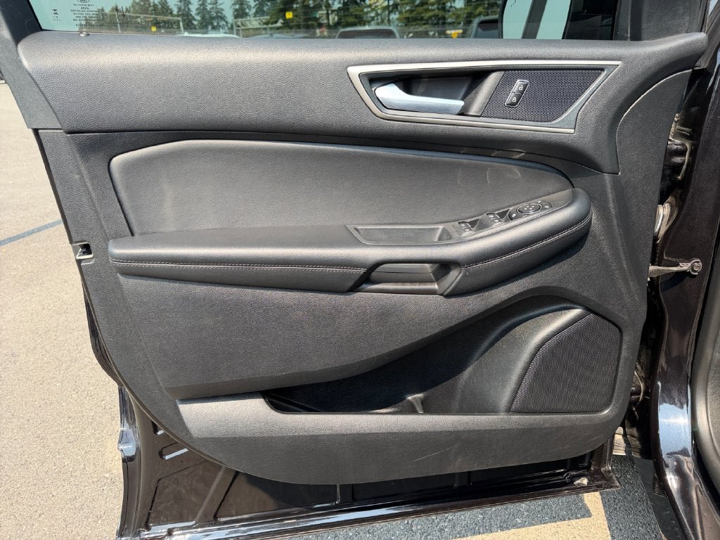 Used 2024 Ford Edge SEL AWD/4WD image 20