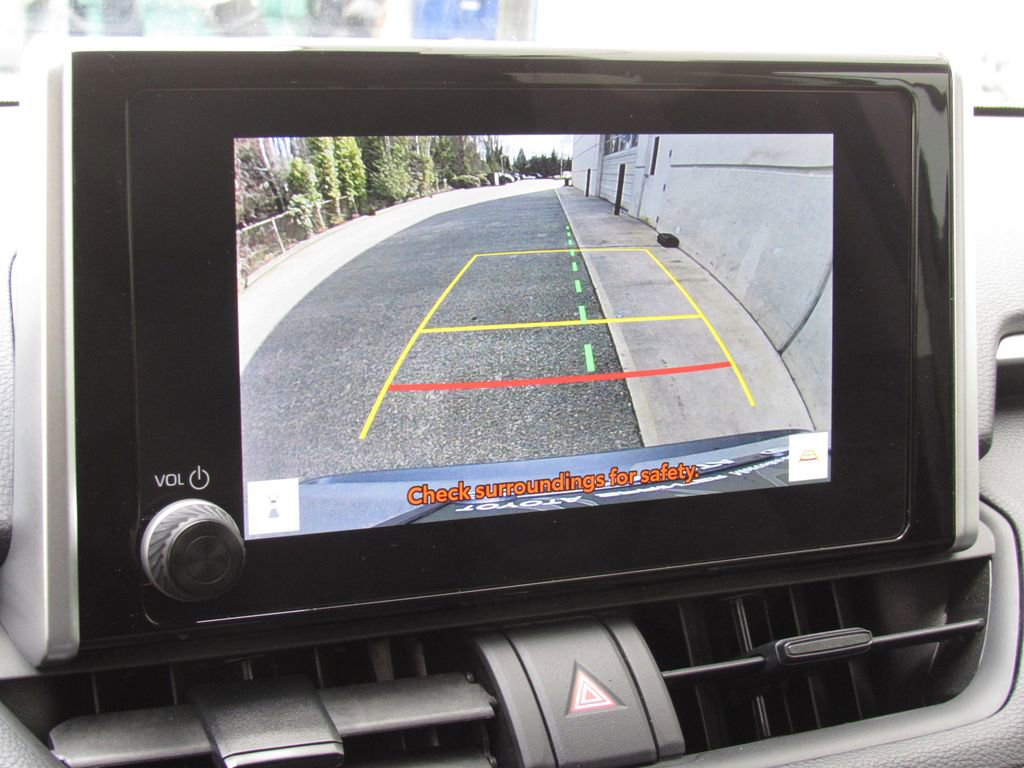 Certified 2024 Toyota RAV4 LE AWD/4WD image 29