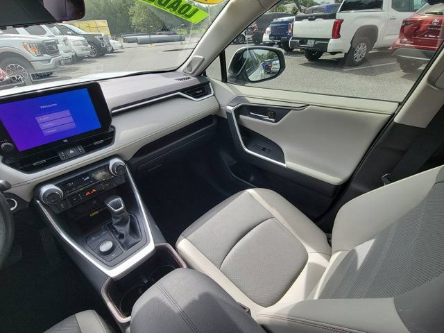 Used 2024 Toyota RAV4 Limited w/ Advanced Technology Package AWD/4WD image 3