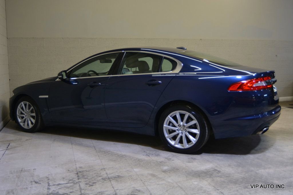 Used 2012 Jaguar XF image 31