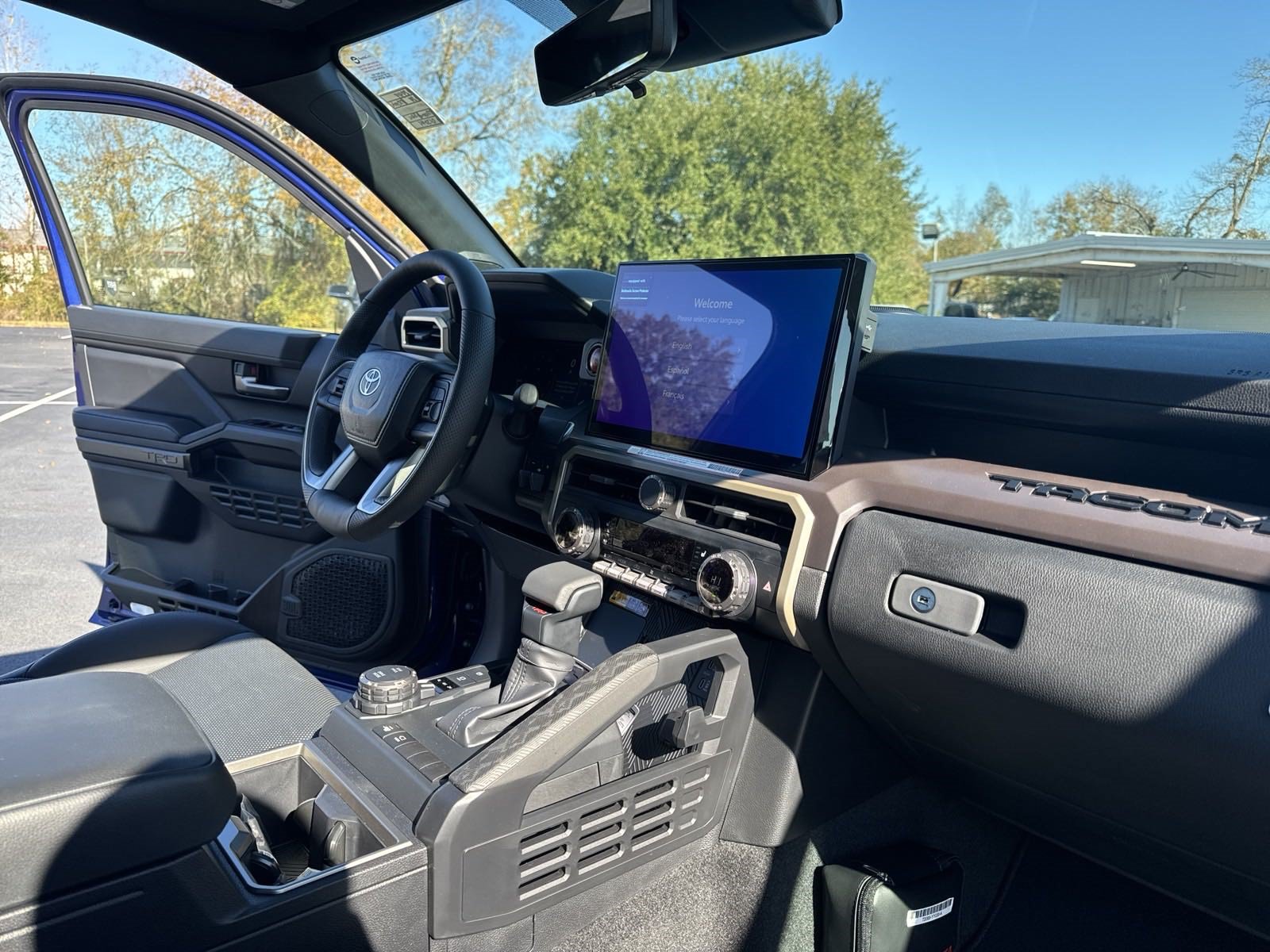 New 2024 Toyota Tacoma TRD Sport w/ TRD Sport Premium Package AWD/4WD image 37