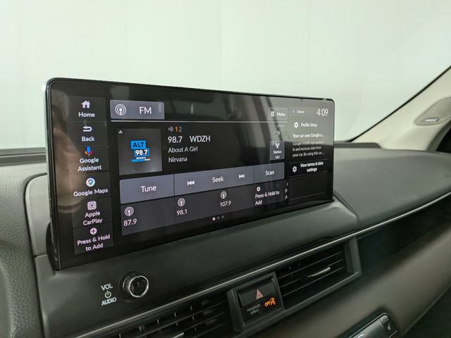 New 2026 Honda Pilot Touring image 22