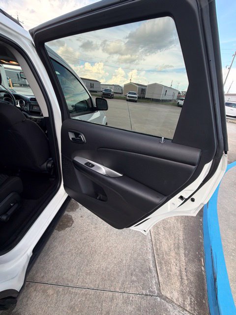 Used 2020 Dodge Journey SE FWD image 11
