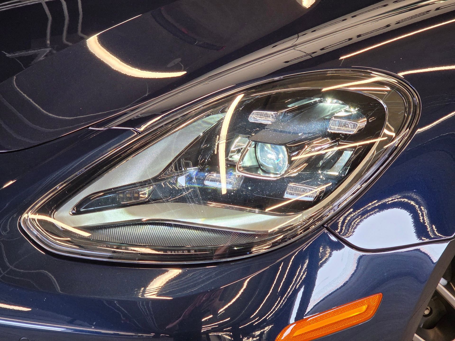 Certified 2023 Porsche Panamera 4 Platinum Edition image 29