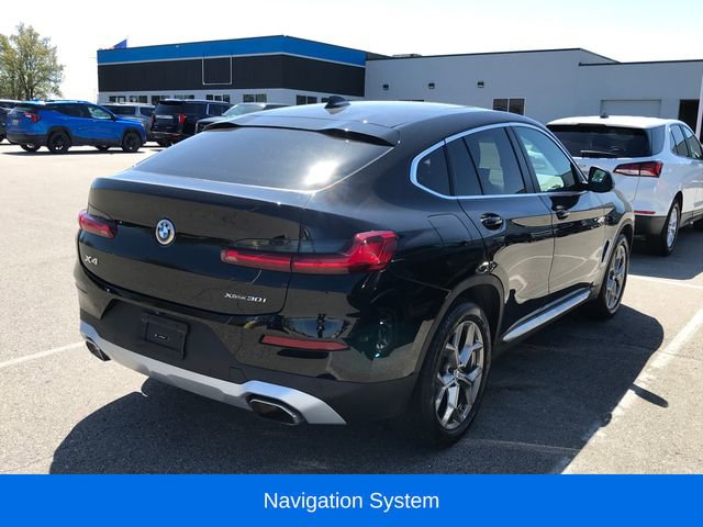 Used 2025 BMW X4 xDrive30i AWD/4WD image 2