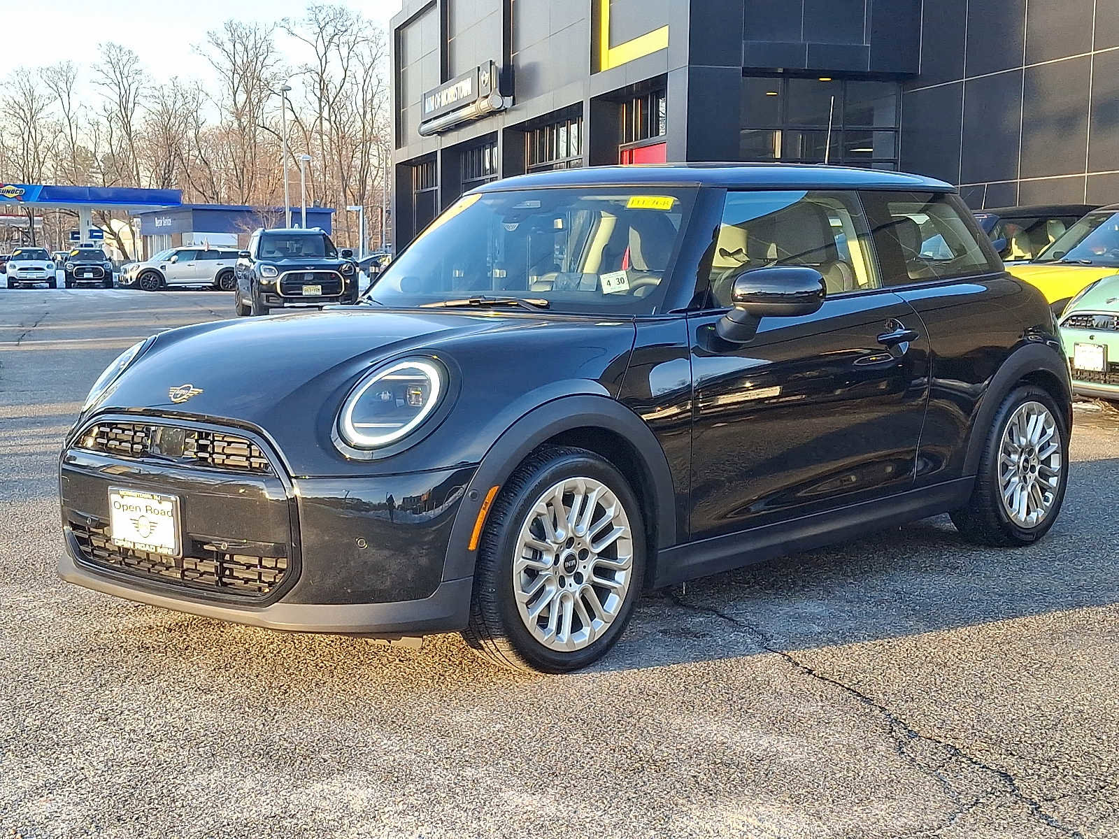 Used 2025 MINI Cooper 2-Door Hardtop image 3
