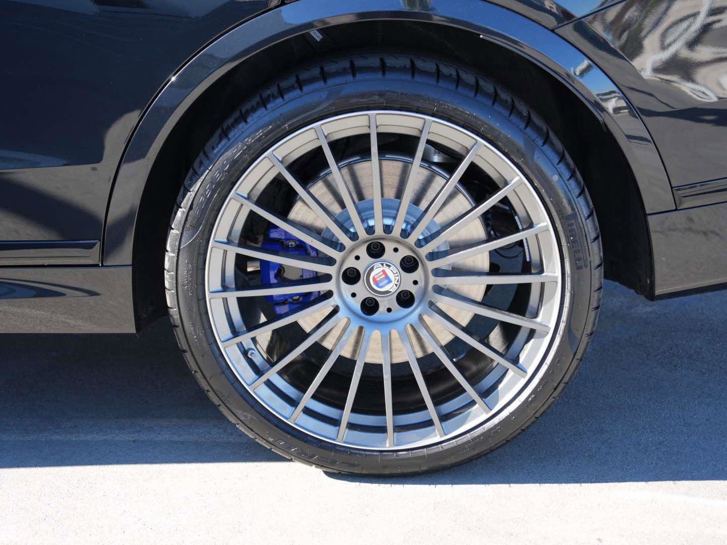 New 2026 BMW ALPINA XB7 image 7