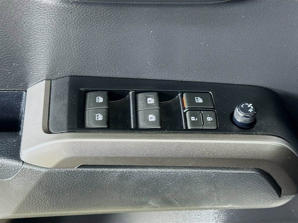 Used 2023 Toyota Tacoma Limited w/ Black Out Package (TMS) image 18