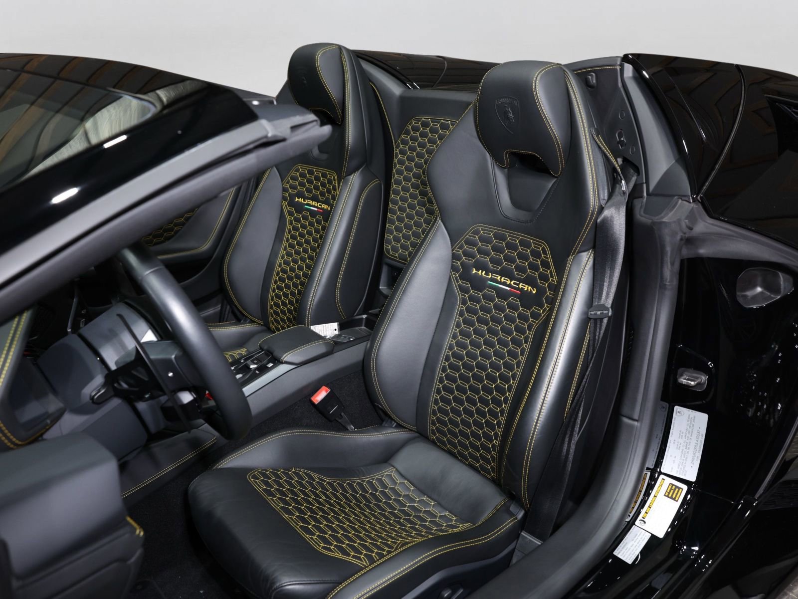 Used 2018 Lamborghini Huracan LP 580-2 RWD image 41