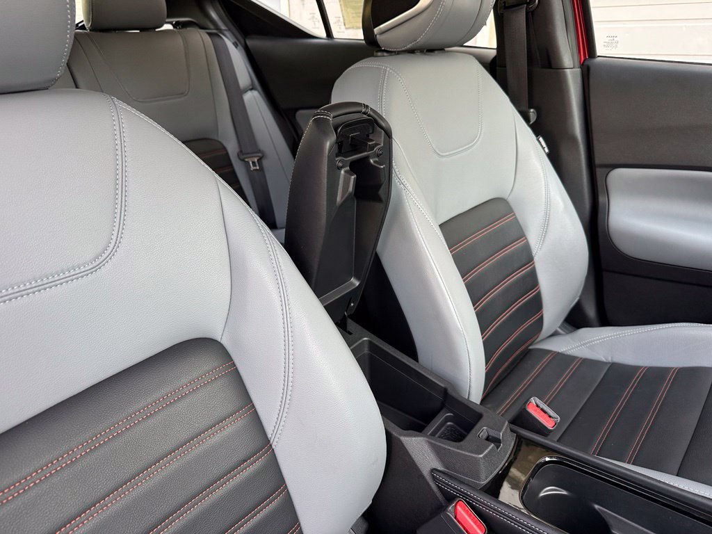 Used 2024 Nissan Kicks SR w/ SR Premium Package FWD image 41