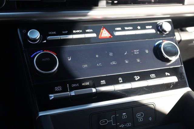 Used 2025 Hyundai Santa Fe XRT image 19
