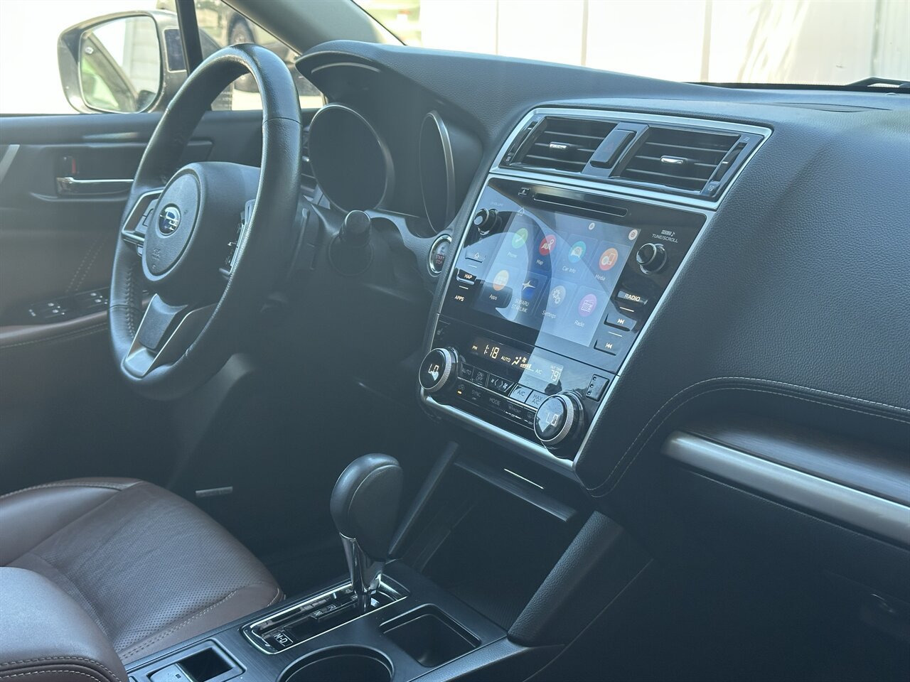 Used 2019 Subaru Outback 2.5i Touring w/ Popular Package #3A AWD/4WD image 5