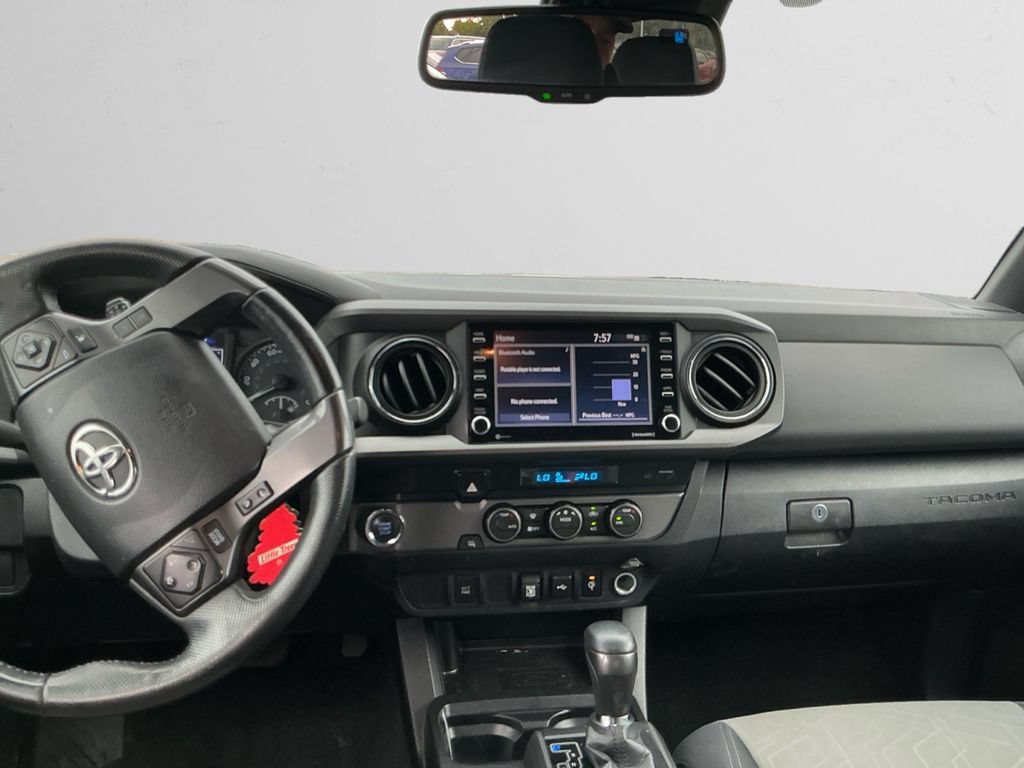 Used 2022 Toyota Tacoma TRD Off-Road RWD image 11