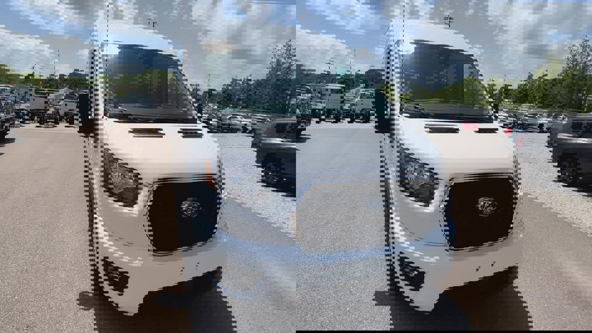 Used 2024 Ford Transit 350 XLT image 38