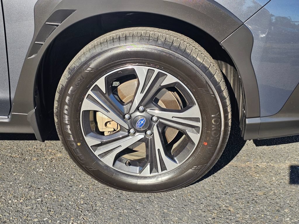 Certified 2025 Subaru Crosstrek 2.5i Premium AWD/4WD image 9
