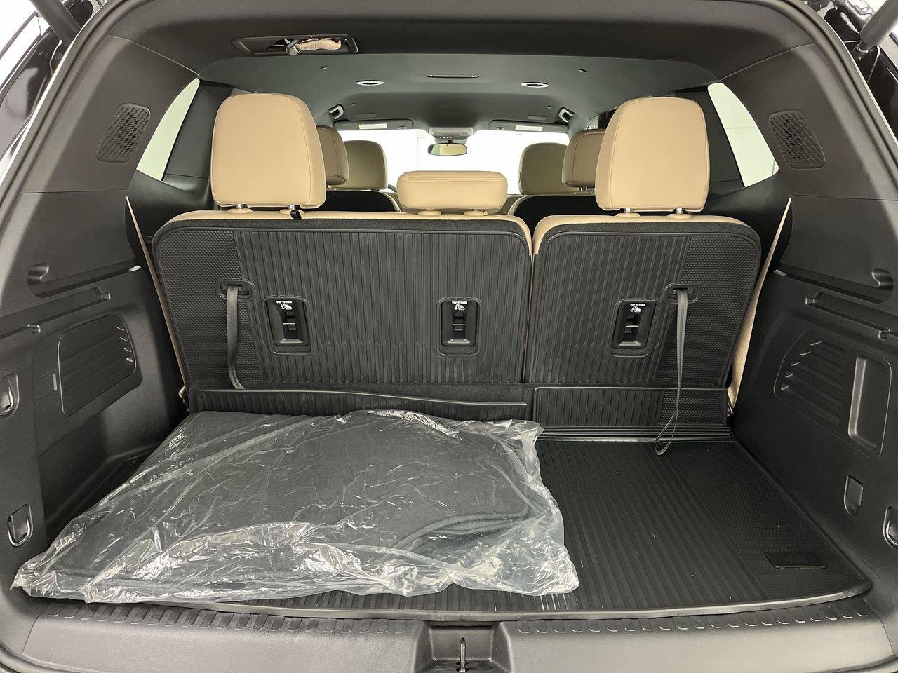 Used 2026 Buick Enclave Preferred w/ LPO, Floor Liner Package AWD/4WD image 31