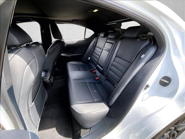 Used 2024 Lexus IS 500 RWD image 28