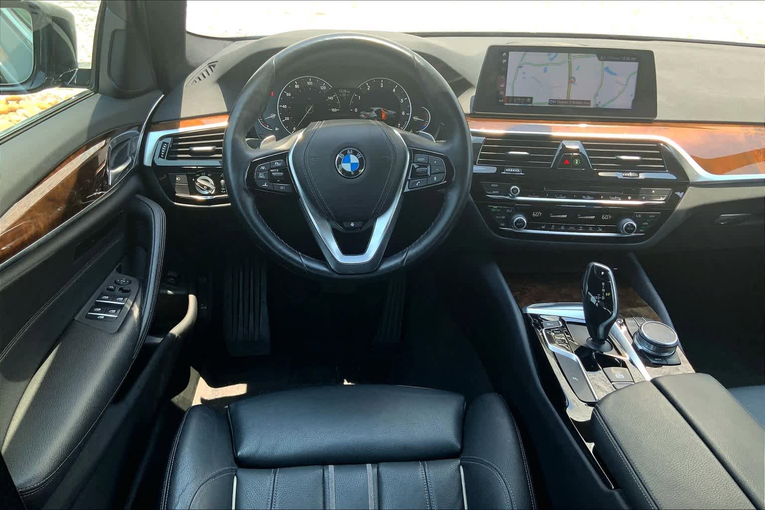 Used 2018 BMW 530i xDrive AWD/4WD image 5