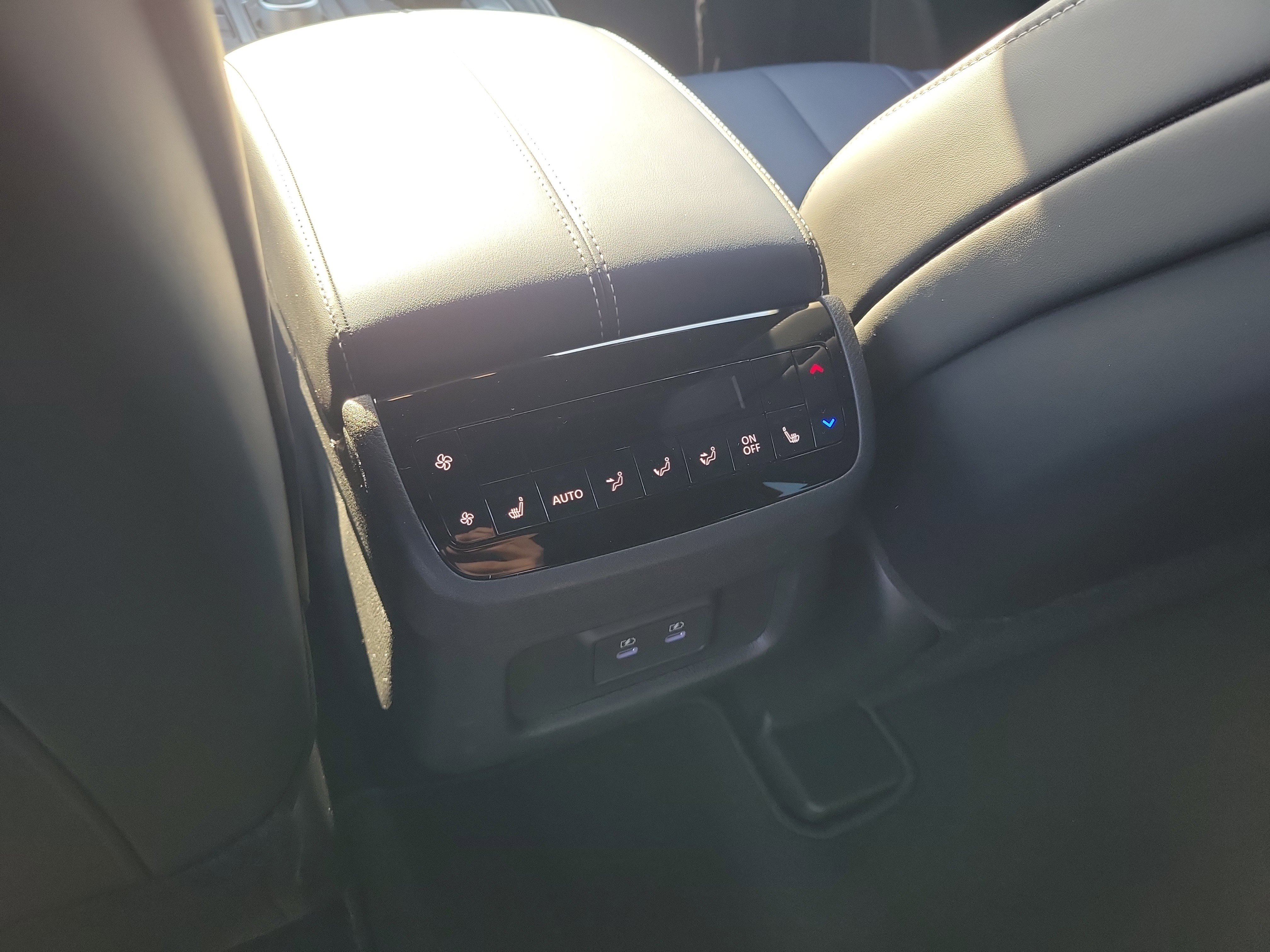 New 2026 INFINITI QX60 Sport w/ Dark Cargo Package image 11