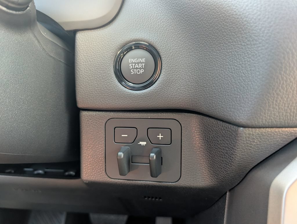 New 2026 Toyota Tundra Limited AWD/4WD image 16