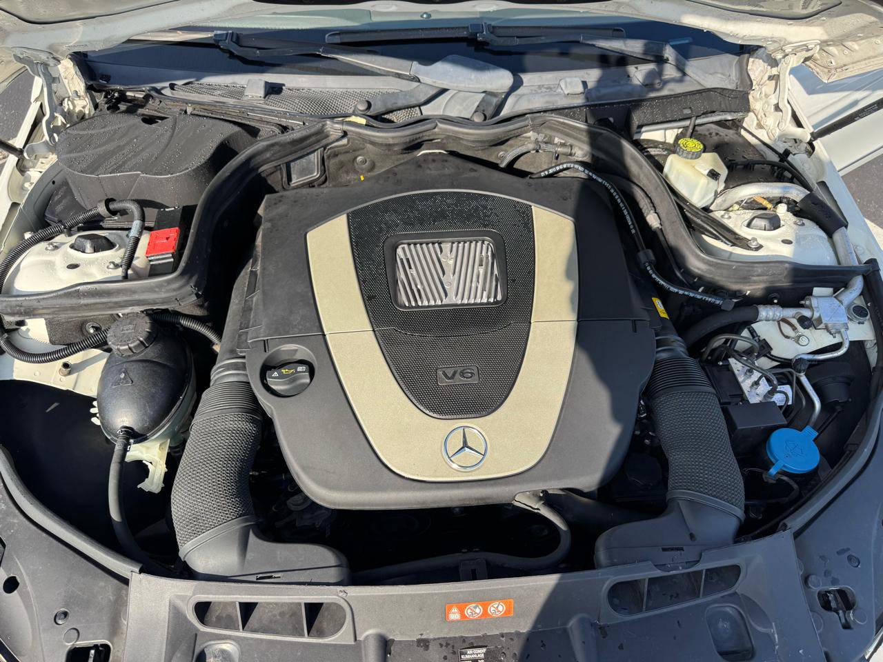 Used 2010 Mercedes-Benz C 300 Sedan image 38