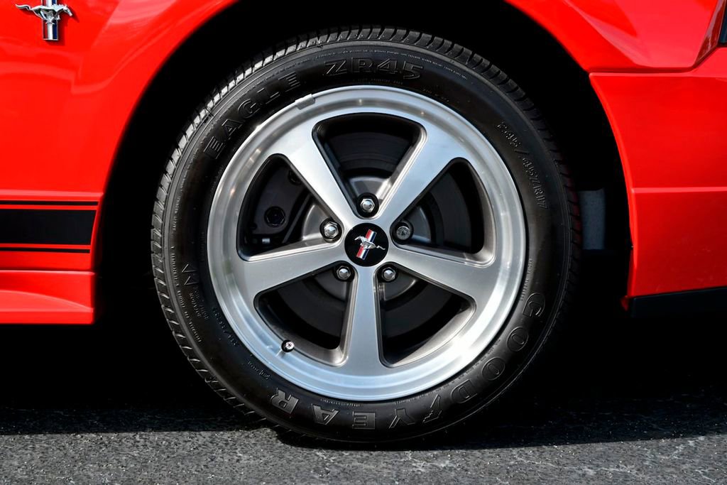 Used 2003 Ford Mustang Mach 1 RWD image 15