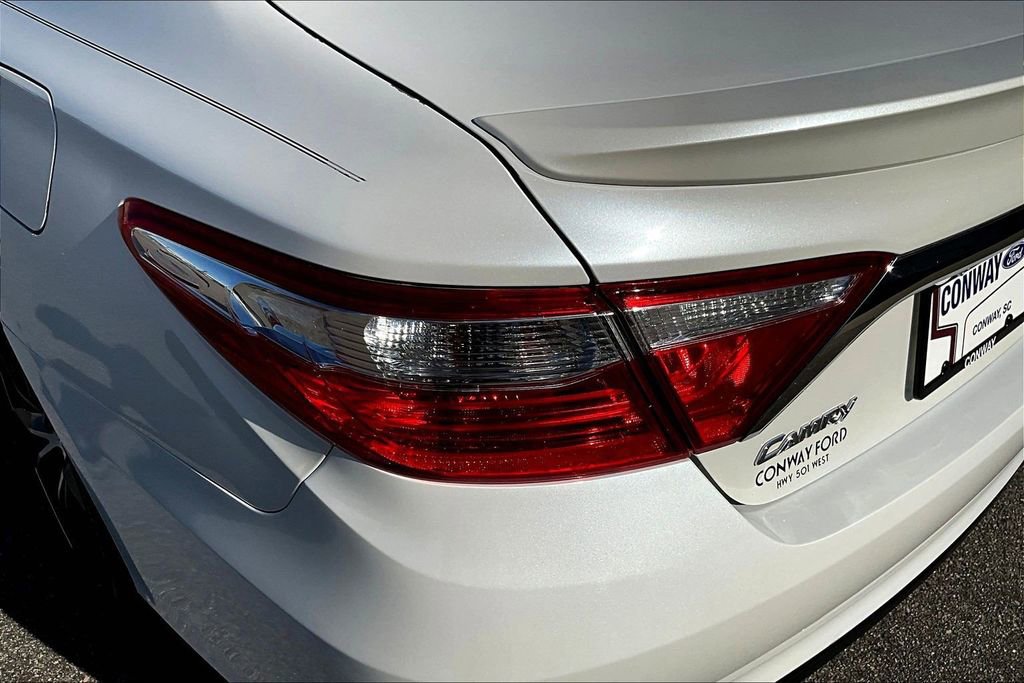 Used 2017 Toyota Camry XSE FWD image 25