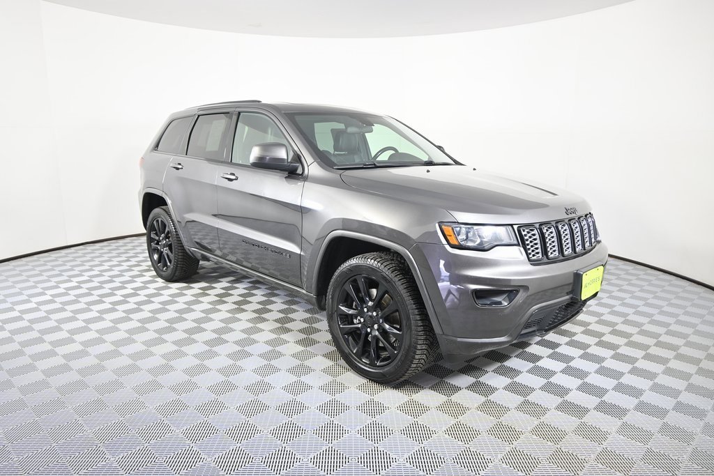Used 2021 Jeep Grand Cherokee Laredo X image 9