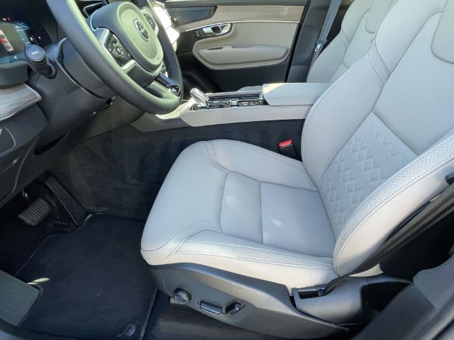 Used 2026 Volvo XC90 B6 Plus AWD/4WD image 9