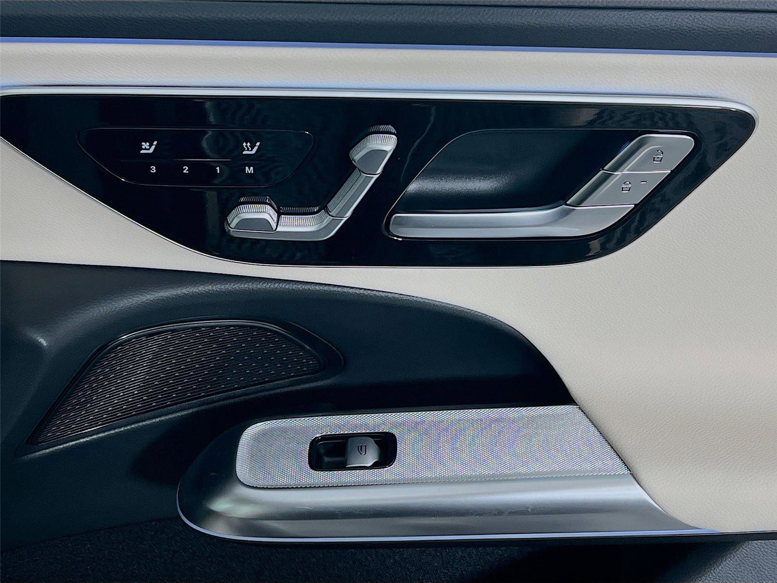 New 2026 Mercedes-Benz E 350 4MATIC Sedan image 31
