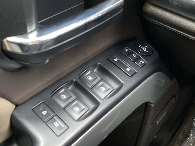 Used 2015 Chevrolet Silverado 1500 LTZ Z71 w/ LTZ Plus Package image 39