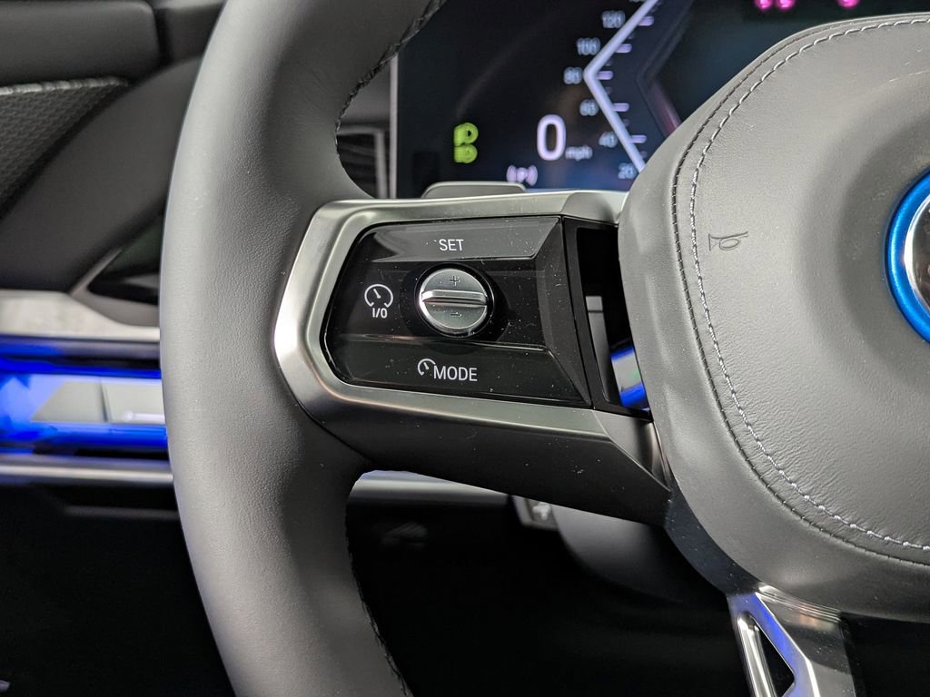 New 2026 BMW i7 xDrive60 image 32