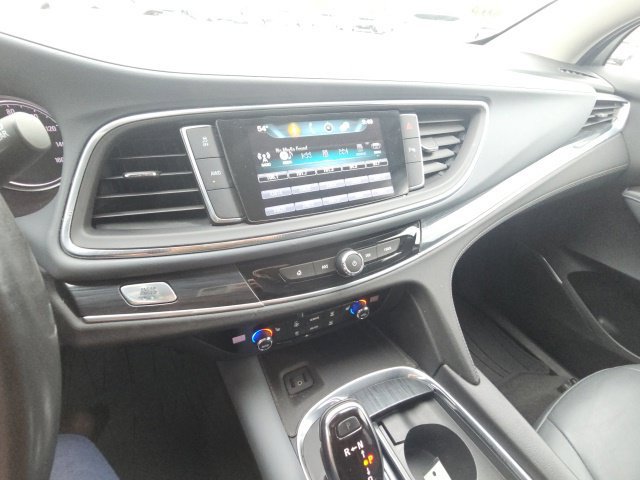 Used 2019 Buick Enclave Essence w/ LPO, Luxury Package AWD/4WD image 22