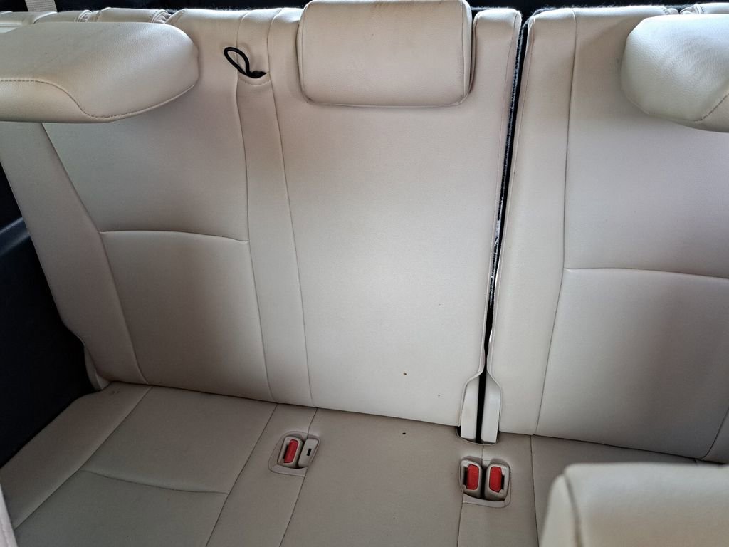 Used 2022 Toyota Highlander XLE FWD image 22