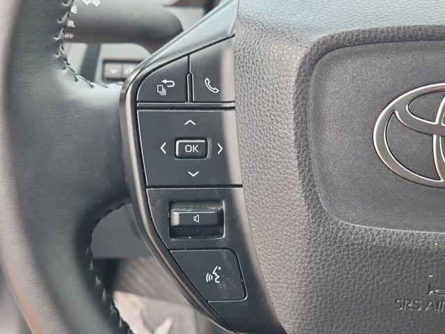 Used 2025 Toyota Prius LE FWD image 24