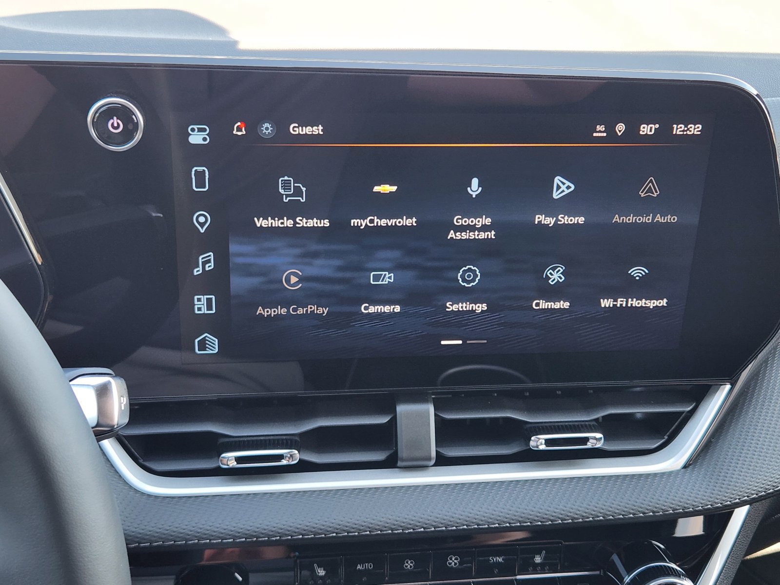 New 2027 Chevrolet Equinox LT w/ Convenience Package II FWD image 15