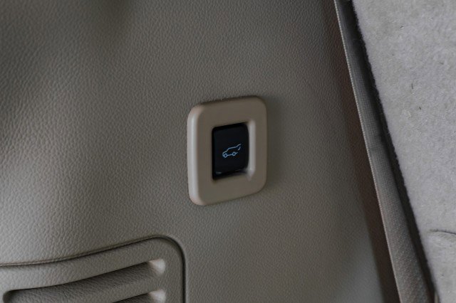 Used 2013 Ford Expedition XLT RWD image 51