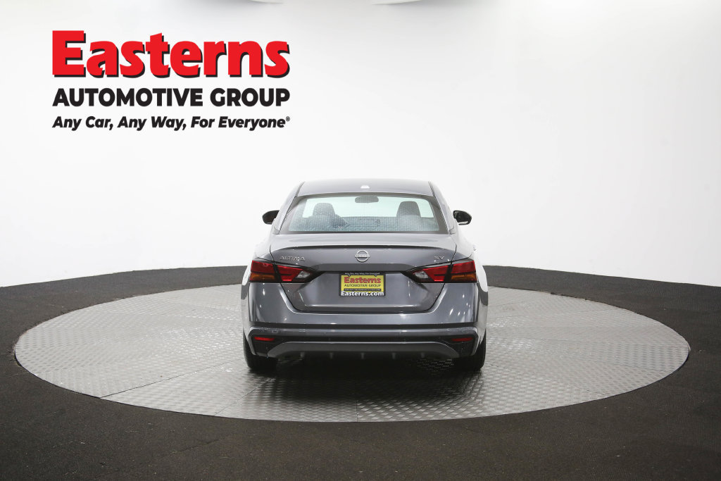 Used 2024 Nissan Altima 2.5 SV FWD image 39