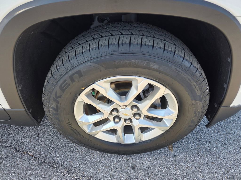 Used 2018 Chevrolet Traverse LT image 20