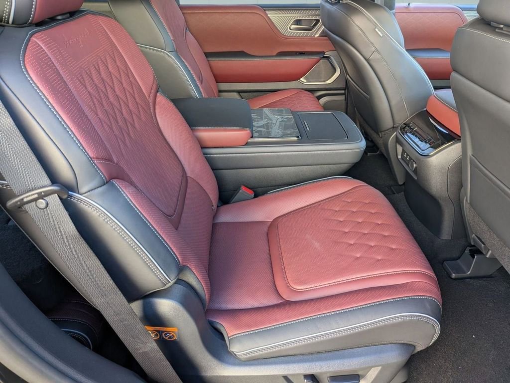 New 2026 INFINITI QX80 Autograph w/ Premium Cargo Package image 31