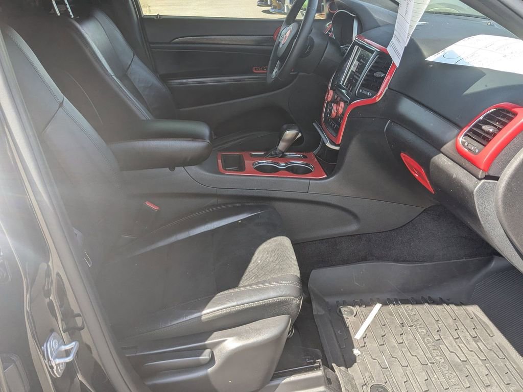 Used 2018 Jeep Grand Cherokee Altitude image 30