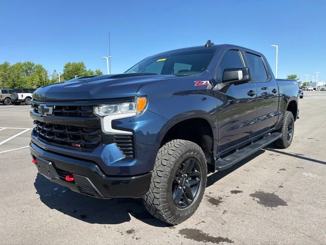 Used 2022 Chevrolet Silverado 1500 LT Trail Boss w/ LT Trail Boss Premium Package AWD/4WD image 2