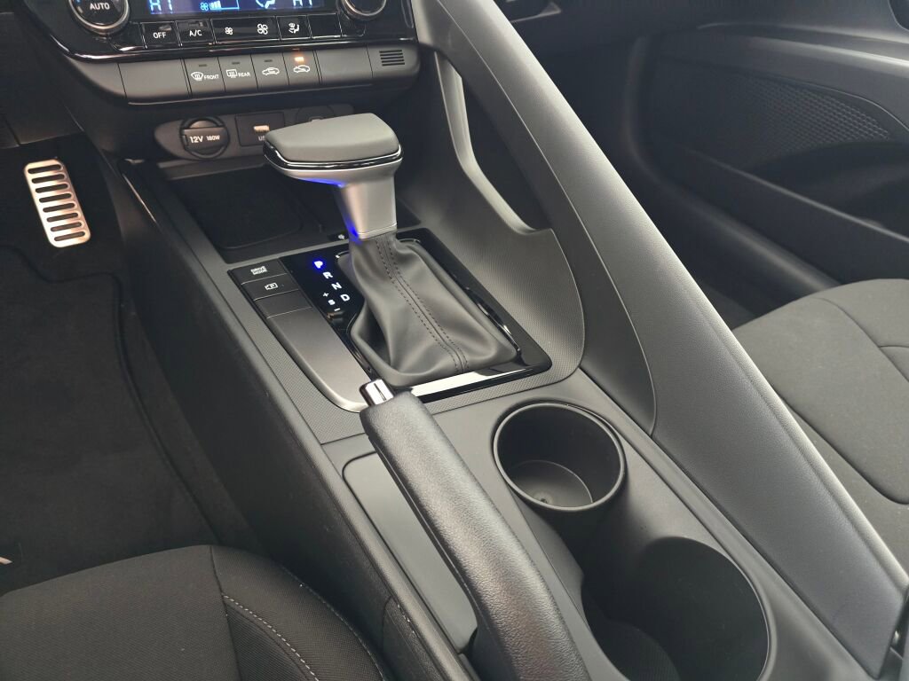 New 2026 Hyundai Elantra Sport image 29