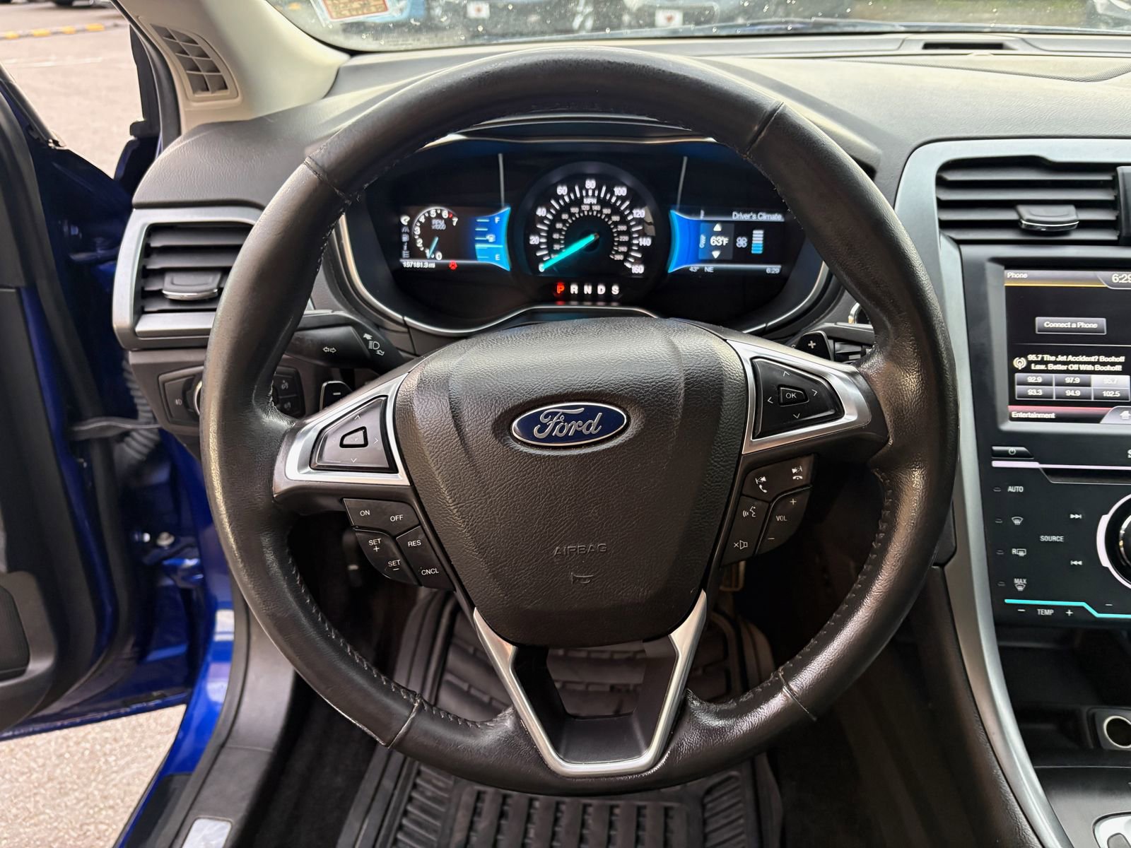 Used 2014 Ford Fusion Titanium FWD image 29