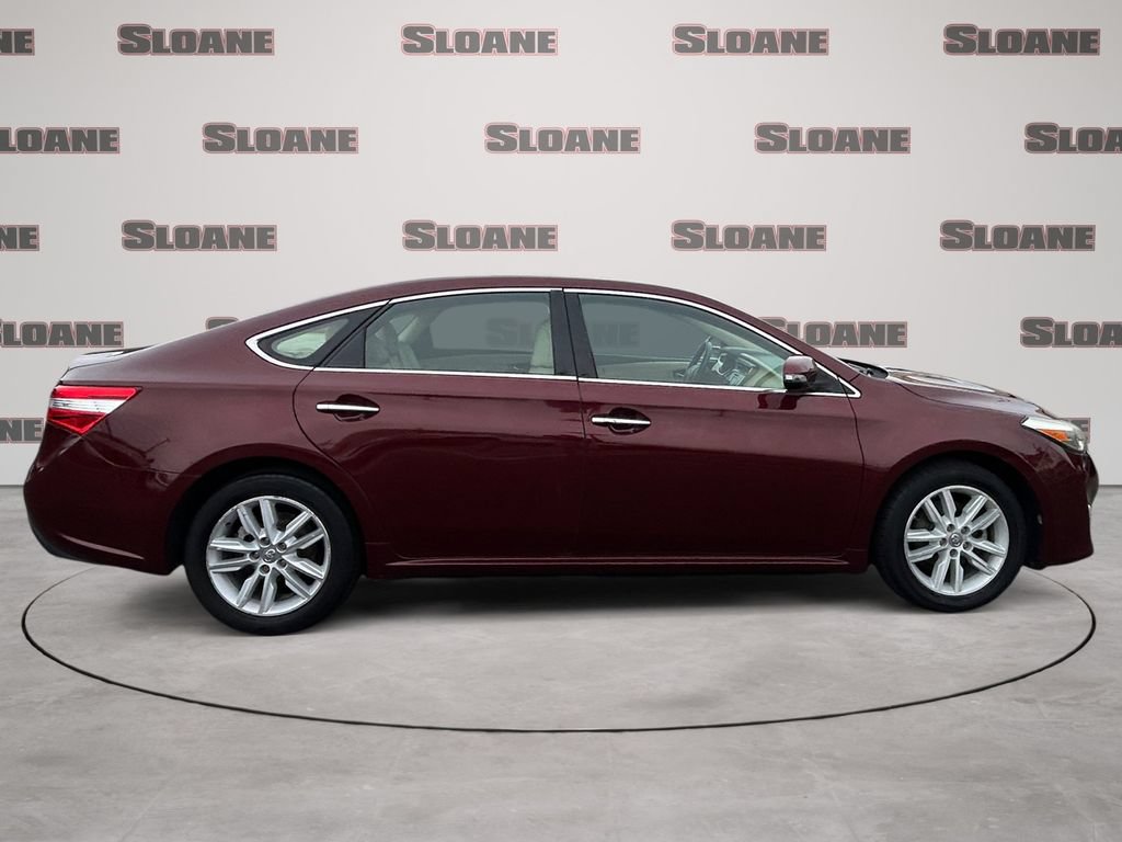Used 2014 Toyota Avalon XLE FWD image 6
