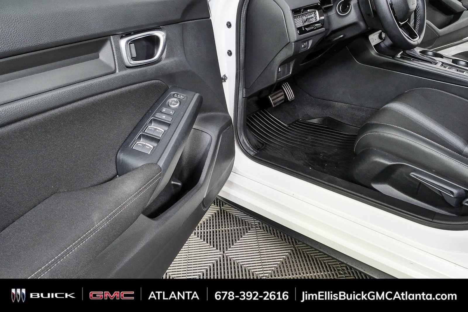 Used 2025 Honda Civic Sport image 7