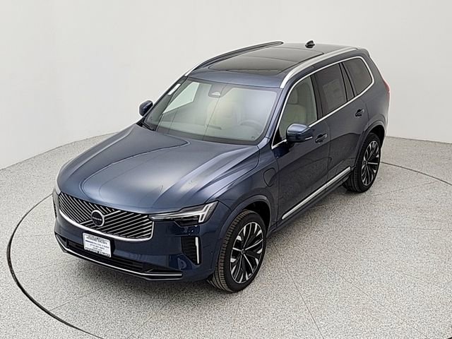 New 2026 Volvo XC90 T8 Plus w/ Protection Package image 13