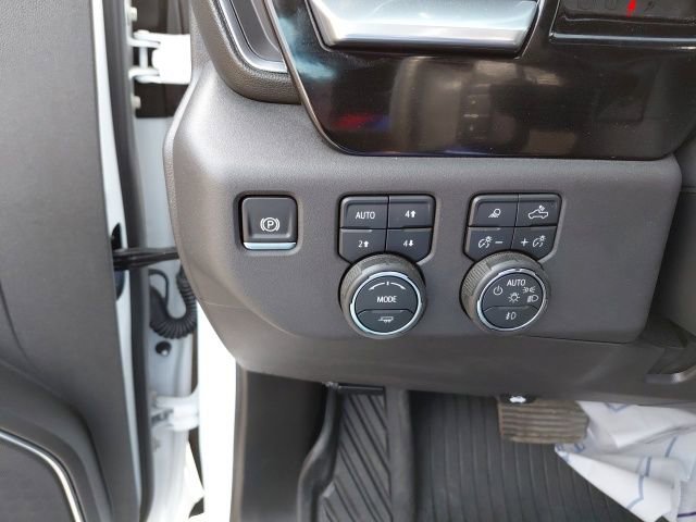 Used 2025 Chevrolet Silverado 1500 LT Trail Boss w/ LT Trail Boss Premium Package image 13