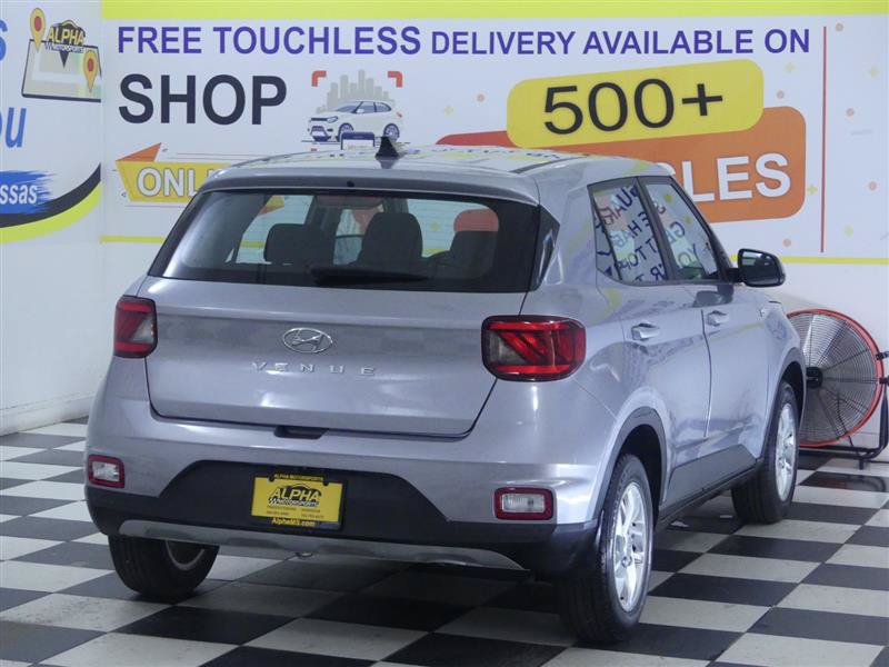 Used 2021 Hyundai Venue SE FWD image 6